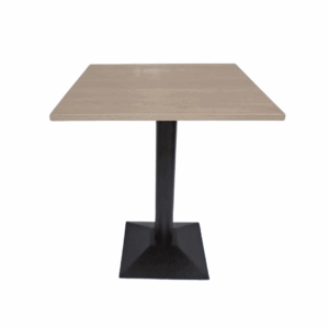 Mesa base piramide con tapa en madera