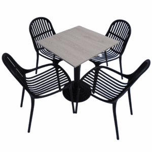 Sillas Alteza con mesa base disco en madera de 60x60